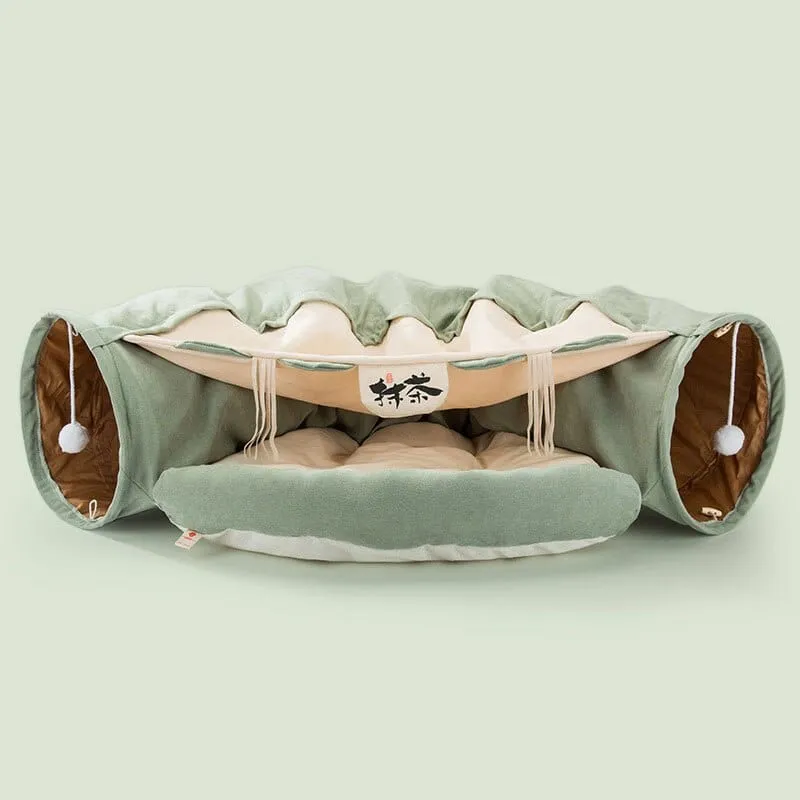 Collapsible cat tunnel